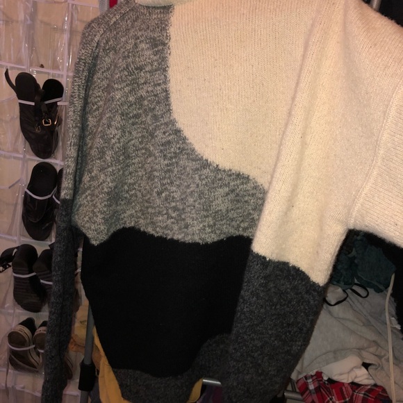 Vintage Sweater - Picture 8 of 8